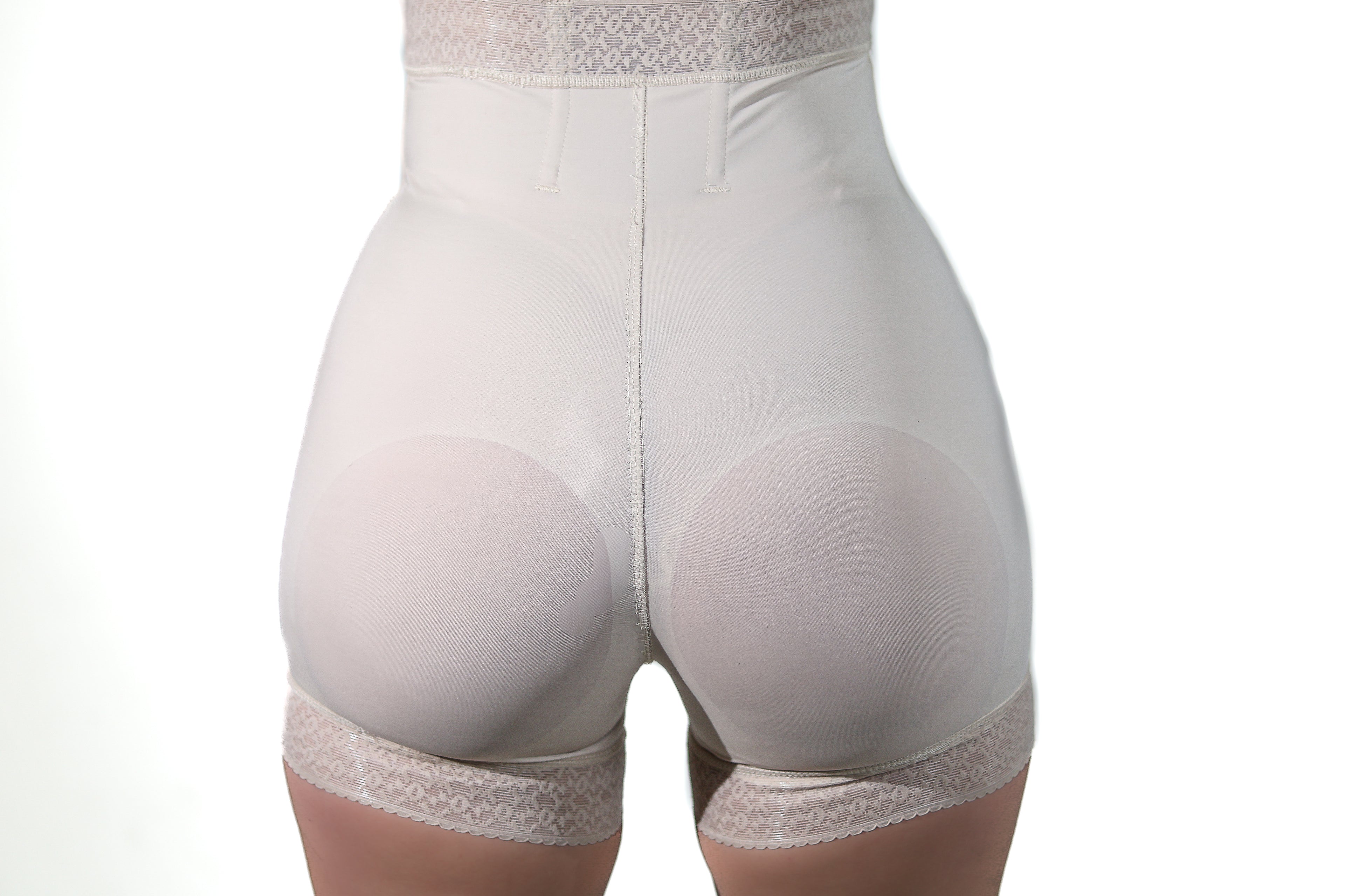Short cuerpo de guitarra (bajo busto)
