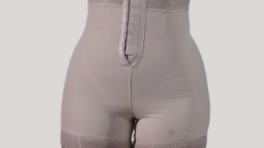 Short cuerpo de guitarra (bajo busto)