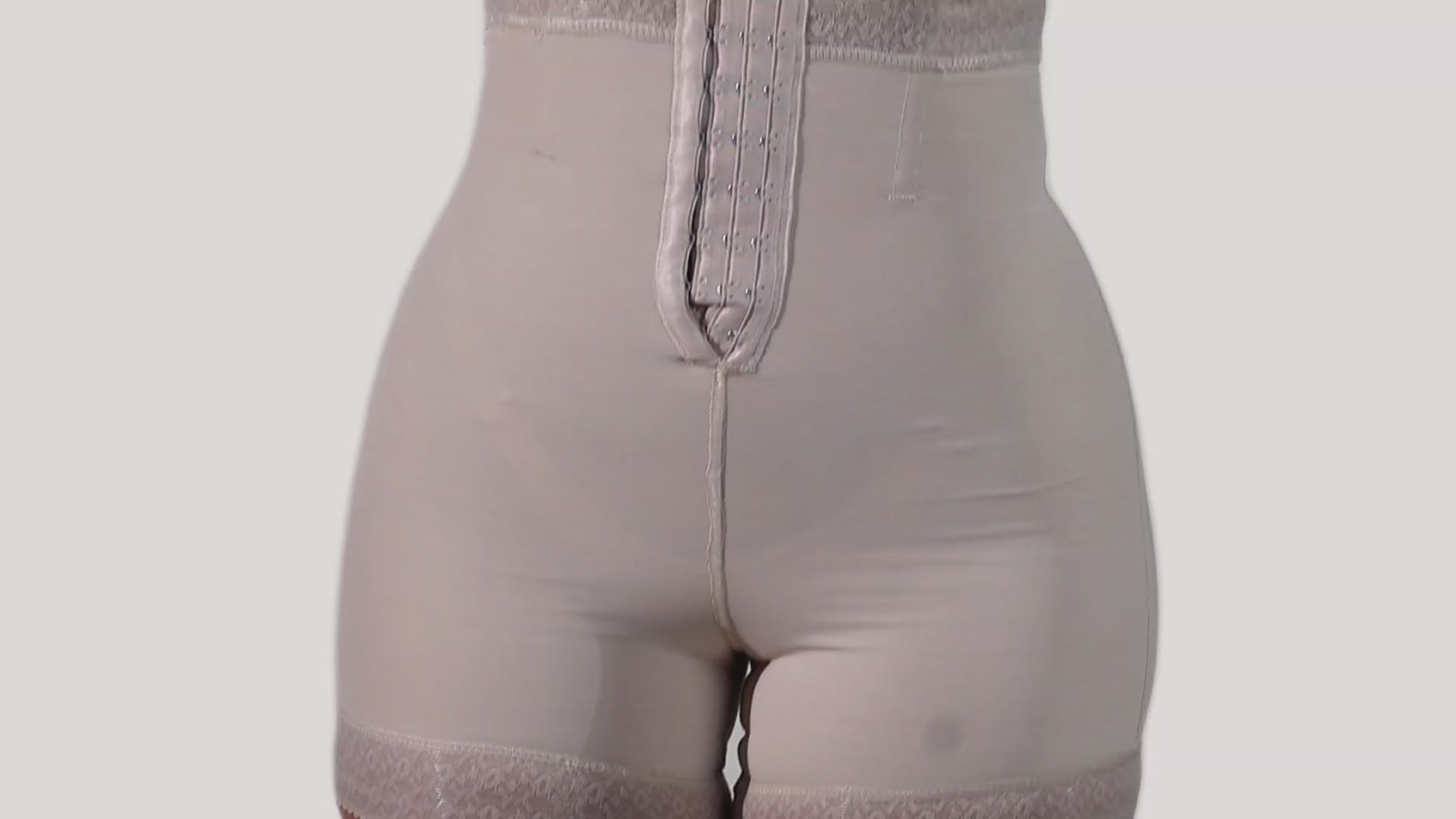 Short cuerpo de guitarra (bajo busto)